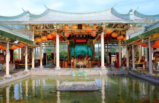 彰化著名景點(diǎn) 臺(tái)灣玻璃館，光影交織的夢(mèng)幻國(guó)境